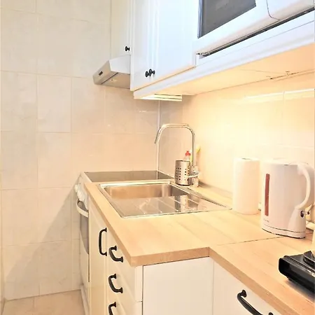 2 Bedrooms With Terrace And Pool Appartamento